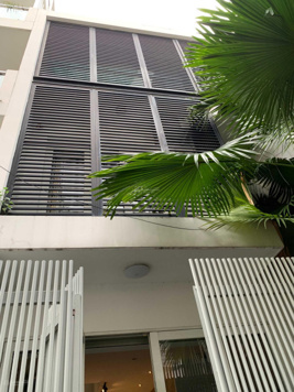 Cho thuê nhà phố trệt 2 lầu sân thượng 5x20m Phan Văn Trị P5 ngay Emark