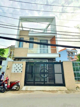 Bán nhà mặt tiền đường số 16 phường TML. TP Thủ Đức, giá 7,5 tỷ