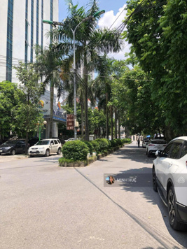 Bán biệt thự Vạn Phúc, Hà Đông nhà đẹp, kinh doanh, văn phòng 165m2 mặt tiền 10m 25,3 tỷ