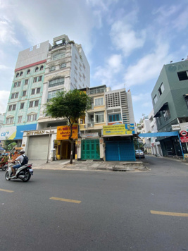 Nhà cho thuê nguyên căn 415 Sư Vạn Hạnh gần Vạn Hạnh Mall. DT: 4m x 16m, 3 lầu. LH: 0901 383 ***