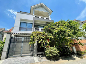 Villa An Phú có hầm để xe rộng , ngang 7m , 2 lầu 5 phòng giá 35 triệu
