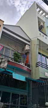 Cho thuê nhà riêng tại Huỳnh Văn Bánh, 10 triệu, 60 m2, 2PN, 1WC, giá tốt