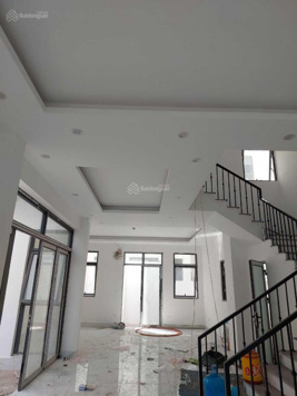Cho thuê biệt thự Dương Nội, 162m2 x 4 tầng, mặt đường lớn 27m, đã hoàn thiện, LH: 0329 030 138