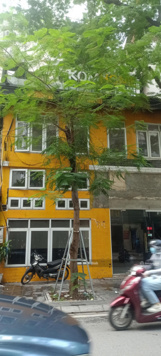 Cho thuê nhà phố Hàng Muối, 25m2x5 tầng, mặt tiền: 3,5m, giá thuê: 25tr, nhận ngay, riêng biệt