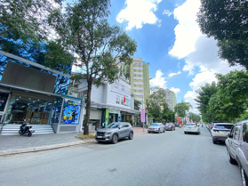 Siêu hiếm! Bán tòa nhà MT Song Hành p.An Phú Q2. DT 300m2 (15x20m) hầm 3 tầng HĐT 200tr giá 120 tỷ