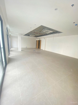 Công ty chúng tôi cho thuê tòa nhà văn phòng mặt phố Dương Khuê diện tích 100,150,200,250m2-150k/m2