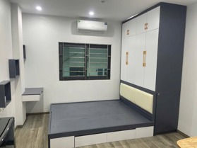 Cho thuê nhà nguyên căn studio 10p full đô . Thang máy pccc đầy đủ