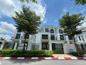 Biệt thự HUD Mê Linh 323m2 siêu rẻ chỉ 50tr/m2 đất vốn chỉ 50% BIDV HT vay 70%. LH:0903 270 123 zalo