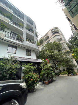 Nhà hẻm xe hơi 7x12.5m, 3 lầu vị trí đẹp Nguyễn Đình Chiểu - Nguyễn Thiện Thuật Quận 3 giá 17.9 tỷ