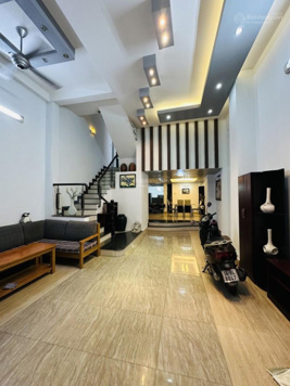 Bán nhà Lê Văn Sỹ, Phú Nhuận - 4 tầng 80m2 (5.5 x 16) - Nhà đẹp, tặng nội thất chỉ 16 tỷ (TL)