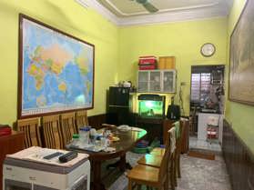 Nhà phố Hoàng Quốc Việt, nhà mặt ngõ 8m, Ô tô tránh nhau, vỉa hè. DT 45m2 x 4 T Giá: 13 tỷ