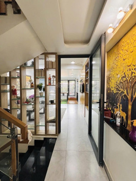 Mặt tiền Trịnh Đình Trọng, Phường Hòa Thạnh, Quận Tân Phú. Nhà đẹp full chức năng