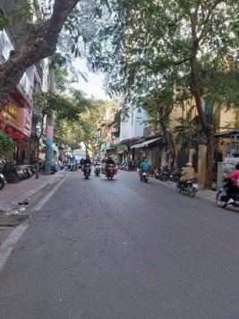 Bán nhà ngõ 13 Lĩnh Nam Hoàng Mai dt 145m 4 tầng vỉa hè rộng