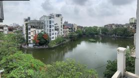 Hiếm! Bán nhà mặt hồ Võ Thị Sáu, Hai Bà Trưng 140m2, mặt tiền 9m, phân lô ô tô, kinh doanh, 44.9 tỷ