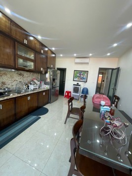 Nhà Ba Đình 45m2, kiên cố chắc chắn 6 tầng thang máy - Cách ô tô 40M.