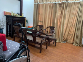 Bán Căn Nhà Đường Láng Đống Đa  diện tích 44m2 x 5 tầng mặt tiền 5.1m giá 18.5 tỷ 