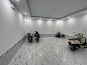 Chung cư mini Ba Đình 7 tầng thang máy x 101m2 - 2 thoáng - Dòng tiền 120tr/tháng.