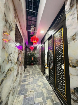 Bán toàn nhà dòng tiền siêu khủng ở Nguyễn phúc lại 7 tầng doanh thu 80 triệu/ tháng