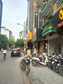 Bán nhà mặt ngõ 88 Trần Quý Cáp 23m2 nhà C4 mặt tiền 3m giá 5.3 tỷ