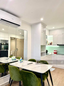 Chính chủ gia đình em cần bán căn 1PN + tòa S208, sẵn sổ đỏ cầm tay. Hỗ trợ vay NH 70% GTCH