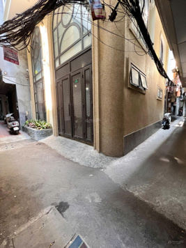 CHÍNH CHỦ BÁN CHDV LÔ GÓC 16 PHÒNG CHO THUÊ 100 TRIỆU / THÁNG