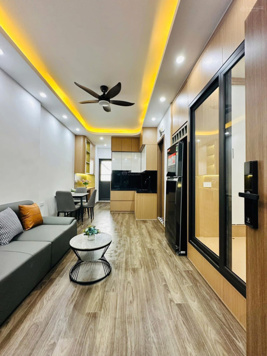 Bán CHCC VP5 Linh Đàm 2 ngủ+2vs. Diện tích 46m2. LH: 0917 208 638