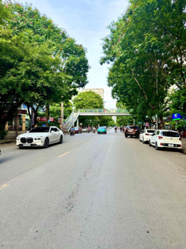 Cần bán nhà mặt phố Thái Hà, Đống Đa. DT sổ 55m2 x 3T, MT 4,3m. Vị trí đẹp nhất phố - vỉa hè rộng