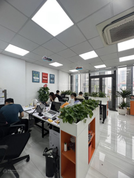 Cho thuê văn phòng 75m2 phố Khúc Thừa Dụ, Cầu Giấy giá chỉ 12 triệu/tháng view đẹp