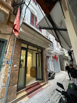 Bán nhà riêng Cầu Giấy ngõ thông kinh doanh DT 35m2 x 5 tầng, mặt ngõ 3m, ô tô 30m giá 7.5 tỷ