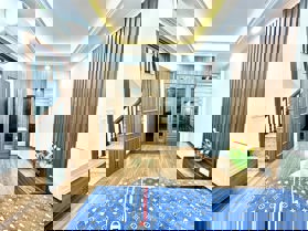 Bán nhà riêng Cầu Giấy, nhà mới ở luôn nôi thất cao cấp DT 34M2 x 6 tầng x MT 3.8M giá 7.9 tỷ