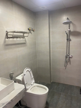 Bán nhà đông thiên 30m x 5 tầng mặt tiền 3.8m thiết kế 3 ngủ khép kín nội thất đẹp. 