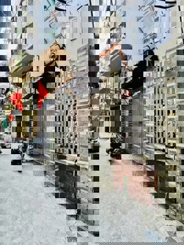 Bán nhà phố Nguyễn Khang, quận Cầu Giấy 4 tầng, mặt tiền 5.2m, diện tích 100m2 🏡 Nhà dân xây kh