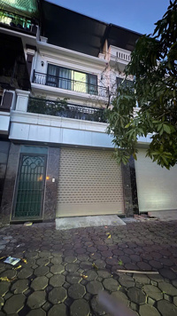 Siêu phẩm mặt phố KĐT Tây Nam Linh Đàm 90m2 - Giá hơn 15 tỷ - nhà thang máy đã hoàn thiện toàn bộ