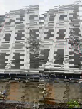 Lô 3 căn Đê Trần Khát Chân 35m2 , 5 tầng, giá 5.9 tỷ. Xây mới đang hoàn thiện 