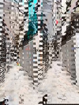 Bán nhà phố Xuân Đỉnh, Quận Bắc Từ Liêm 3 tầng, mặt tiền 4.2m, diện tích 61m2