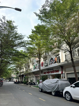 Bán gấp căn mặt phố tại Cityland Center Hills - giá 16 tỷ, 5m x 20m, CN 100m2