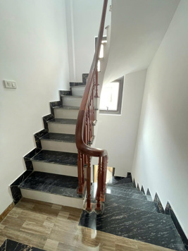 Bán nhà 7 tầng thang máy, lô góc phố Đào Tấn, Phan Kế Bính DT 40m2 mới tinh giá 11 tỷ