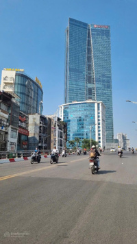 Bán nhanh nhà 4 tầng lô góc phố Kim Mã - Ngọc Khánh