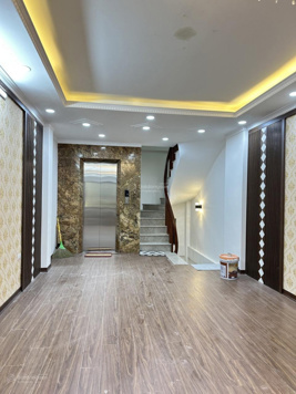 Bán nhà riêng Phan Kế Bính, Ba Đình, DT 50m2, 7 tầng thang máy, ô tô qua nhà, giá bán 17 tỷ