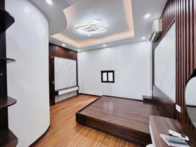 BÁN NHÀ NGÕ GỐC ĐỀ, MINH KHAI - Ô TÔ TRÁNH 8M - 5 TẦNG MỚI - SỔ CC - GIÁ HƠN 6 TỶ TL