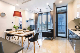 Chủ nước ngoài cho thuê 2PN - 80,8 m2 - giá 25tr - Vinhome Golden River nhà đẹp liên hệ 0933 333 133