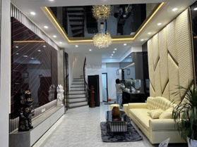 Nhà Lê Trọng Tấn Phân Lô Quân Đội 45Mx5 tầng, MT4.2M, 10 Tỷ. 5M ra mặt phố, Nội Thất Luxury
