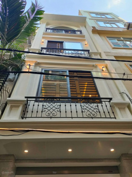 Bán nhà mặt phố Thanh Bình Hà Đông 90m2 4 tầng hơn 19 tỷ vỉa hè kinh doanh bất chấp ô tô tránh