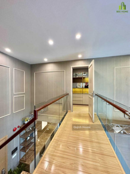 Nhà thật - hình thật 100% - nhà duplex 220m2 có vườn trên cao - Đông Nam - Giá full NT 17,2 tỷ