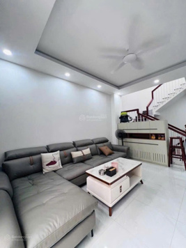 Chủ định cư cần bán nhà MT đường số Nguyễn Duy Trinh-Bình Trưng Tây-Quận 2- DT: 70m2/ 2tỷ8- 2PN SHR