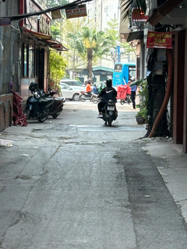 Bán nhà gấp Quận Cầu Giấy, Đ.Hoàng Quốc Việt, ô tô đỗ sát nhà, giá 6.35 tỷ, lhe:0763882505