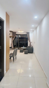 Gia đình muốn bán căn hộ 2 ngủ, lô góc, đủ nội thất, sẵn sổ ở tòa Xuân Mai Riverside Mỗ Lao