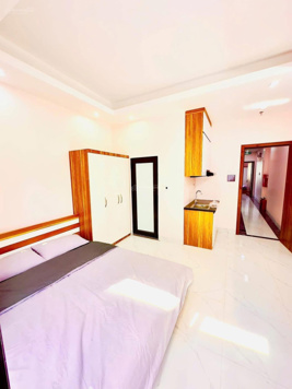 15 tỷ, Minh Khai, CCMN 65m2 x 5 tầng, MT: 4,5m. Dòng tiến: 800tr/năm