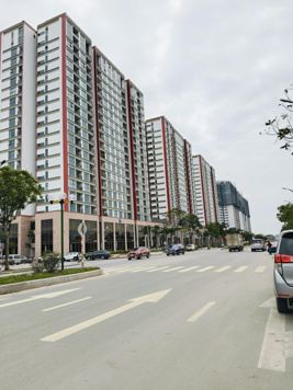 Bán shop khối chân đế chung cư Ngọc Thụy, diện tích 240m2, kinh doanh, Văn phòng quá đẹp