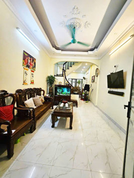 HIẾM-NHÀ HÀO NAM DÂN XÂY ĐẸP 2 THOÁNG, CÁCH MP 20M, NGÕ THÔNG KINH DOANH 46m2x5T CHỈ 11 TỶ